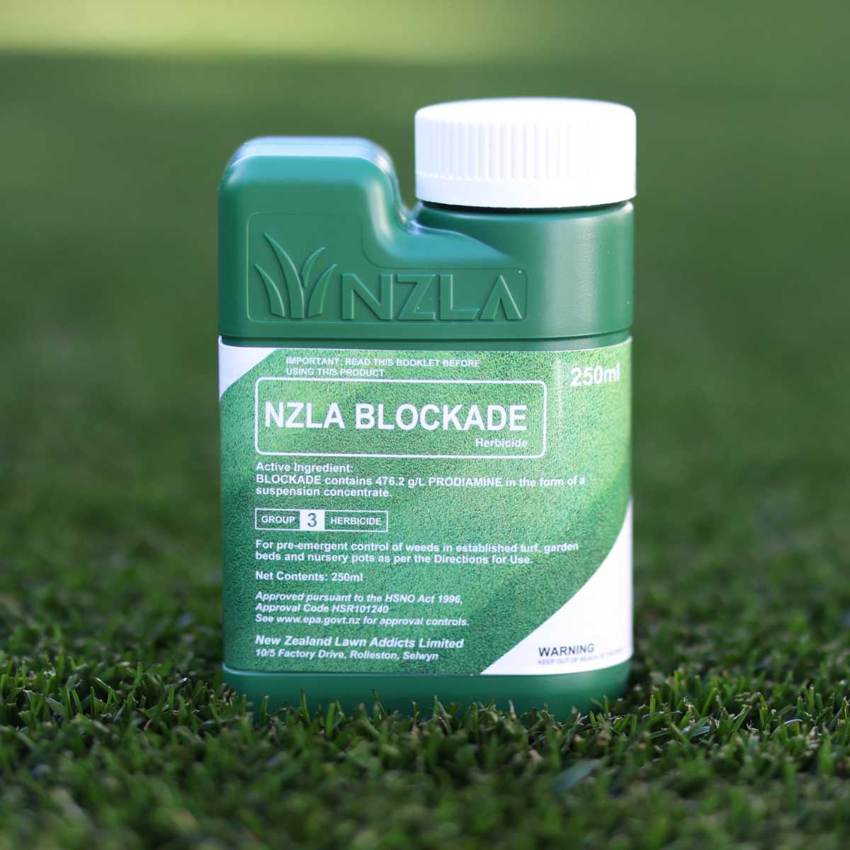 Poa annua prevention in autumn: is NZLA Blockade the right pre-emergent? — image 1