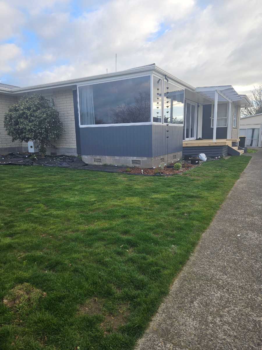 Green slime, Poa annua and patchy lawn – what am I missing? — image 5